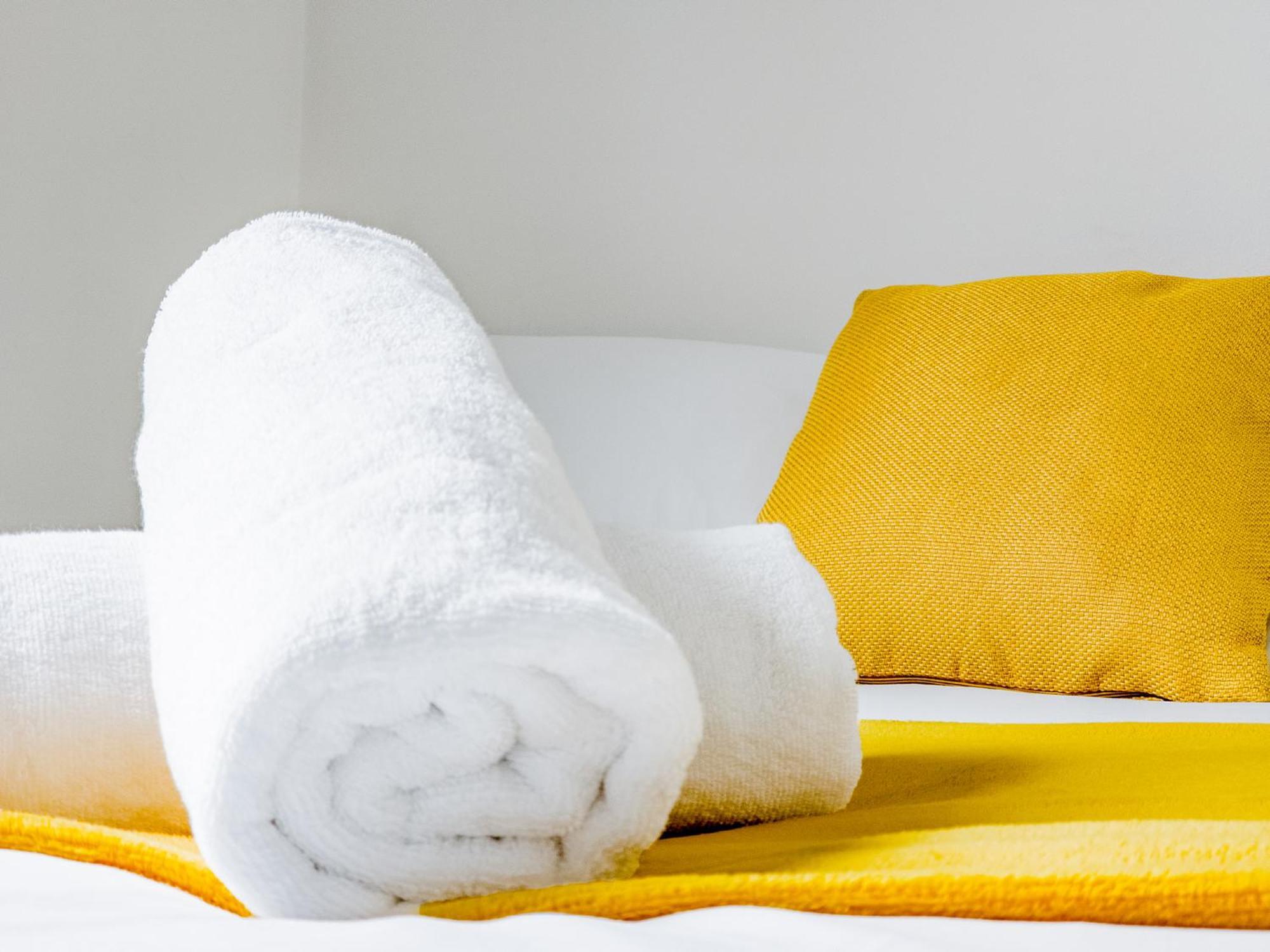 New Southgate Charming London Home, Opp Arnos Grove Underground Station, Parking מראה חיצוני תמונה